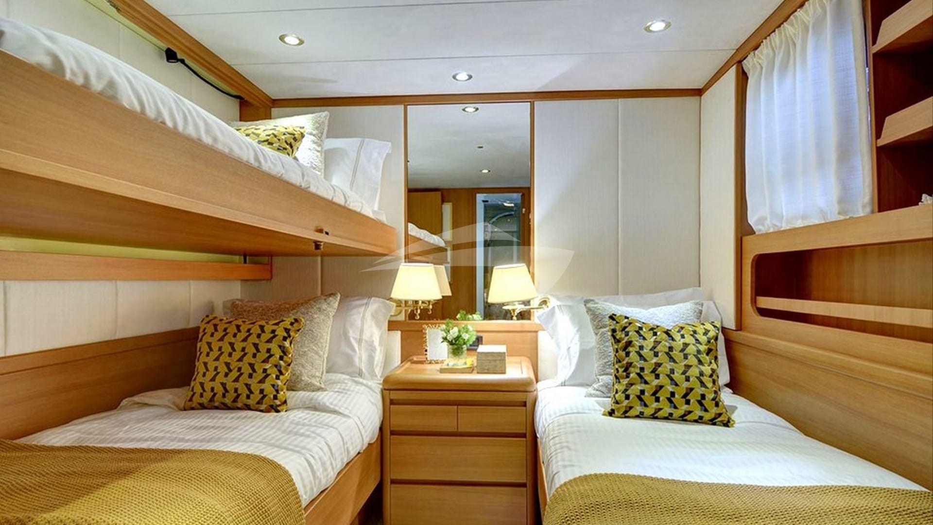 Twin Cabin with Pullman