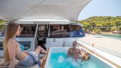 Sun Deck Area with Jacuzzi