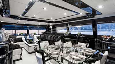 Salon & Dining