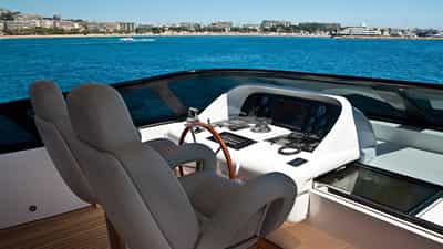 Cockpit Helm