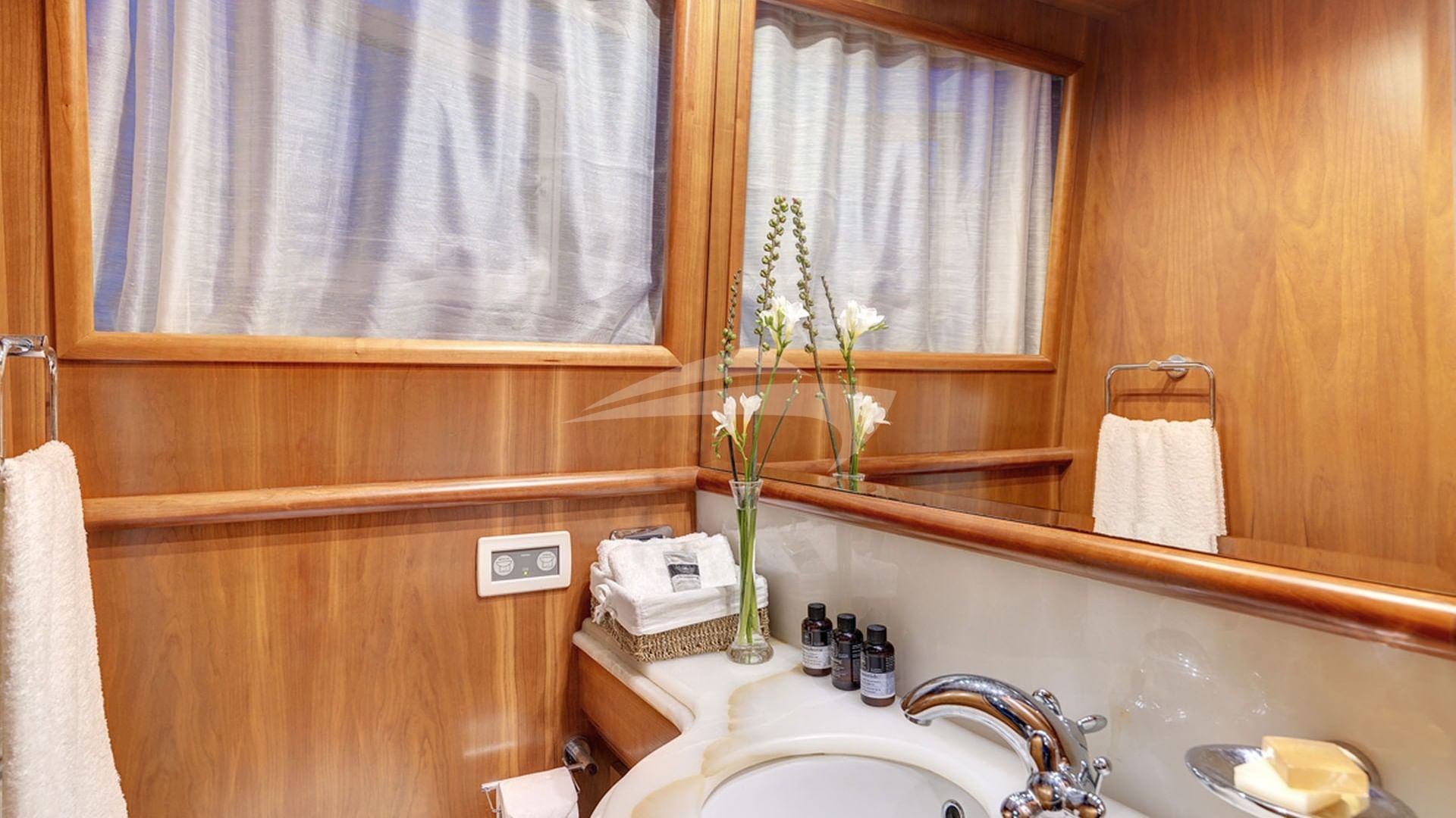 VIP Cabin en suite facilities