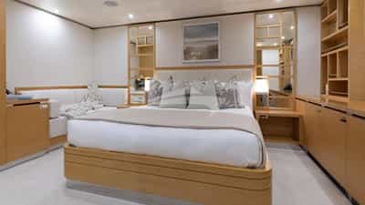 Double Cabin