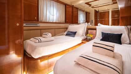 ESTIA ZEUS 23m motor yacht charter, photo 13