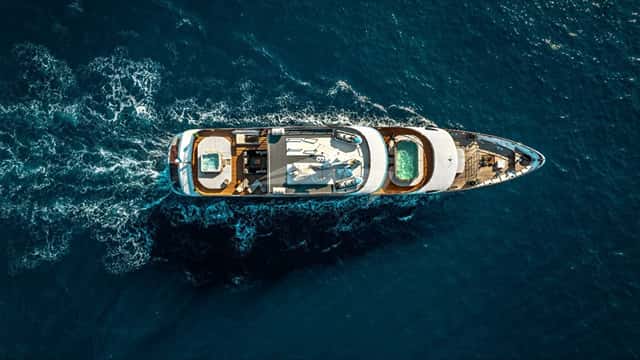 FREEDOM yacht charter photo 3