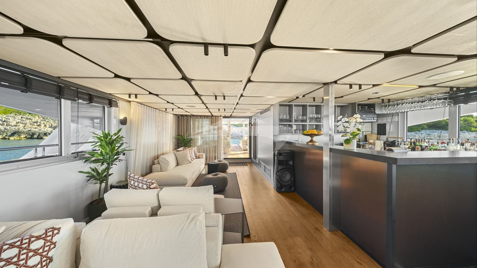 PREMIER, Aufnahme aus dem Yachtportfolio 24
