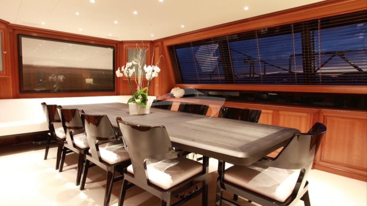 Dining Dining