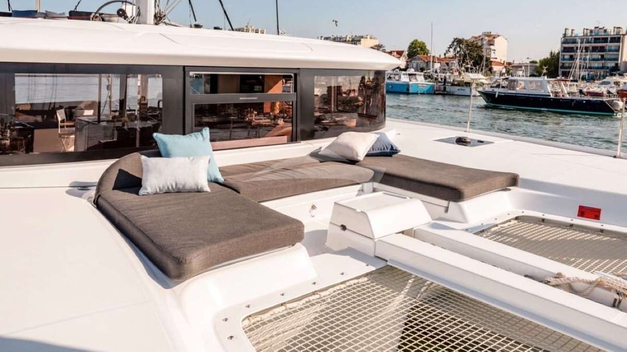 Foredeck lounge area