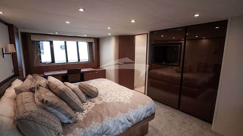 PRAYING FOR OVERTIME 26m motor yacht charter, photo 5