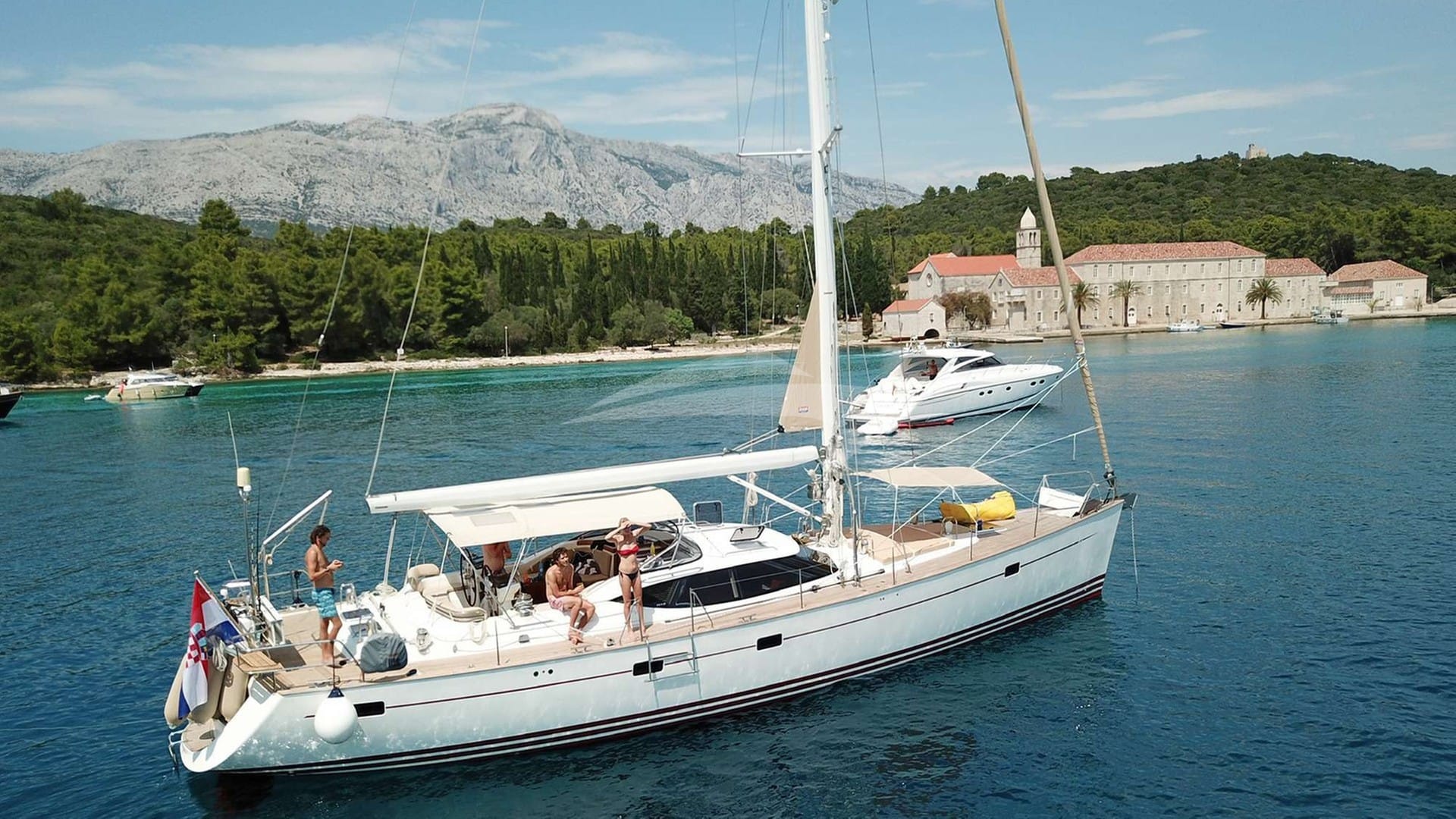 Lots of room on the top deck