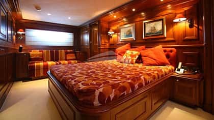 KLOBUK 31m motor yacht charter, photo 11