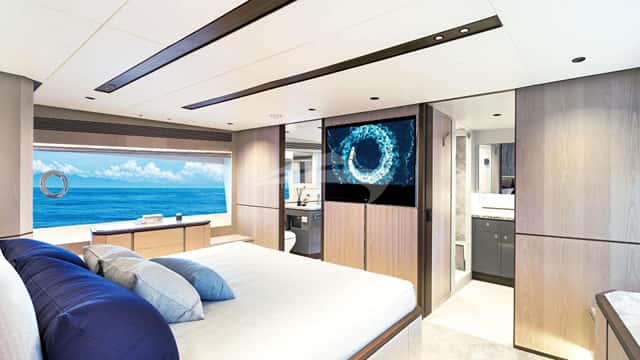 AURA yacht charter photo 5