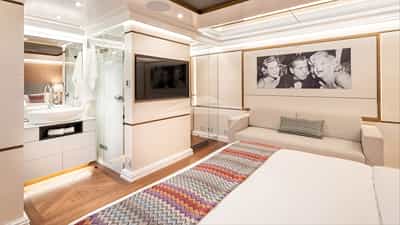 VIP Cabin