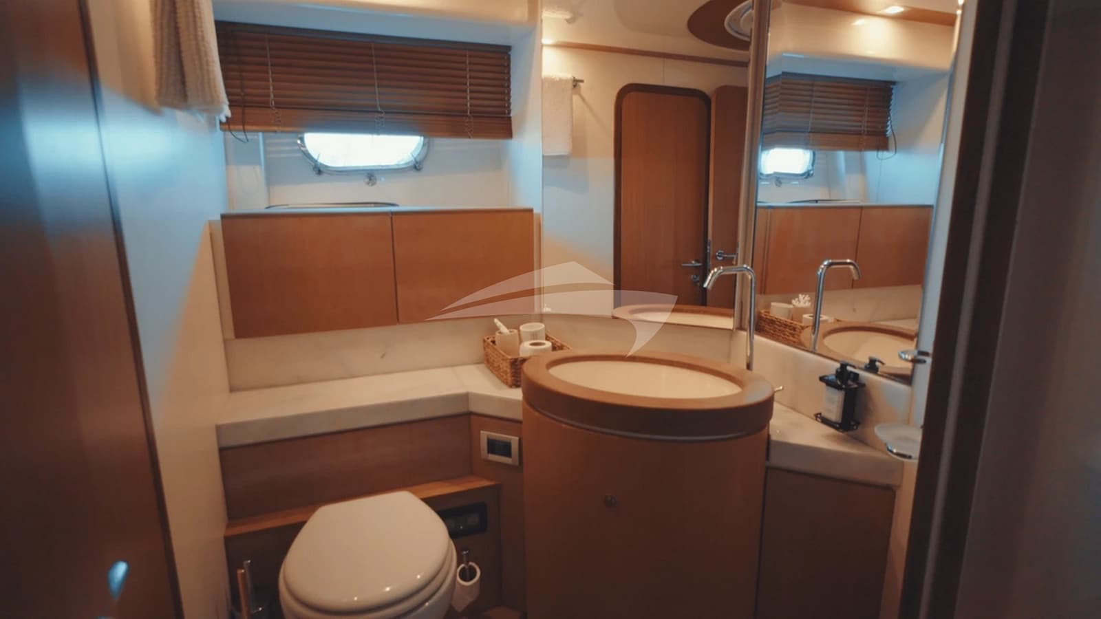 LINNETT, photo from the yacht portfolio 12