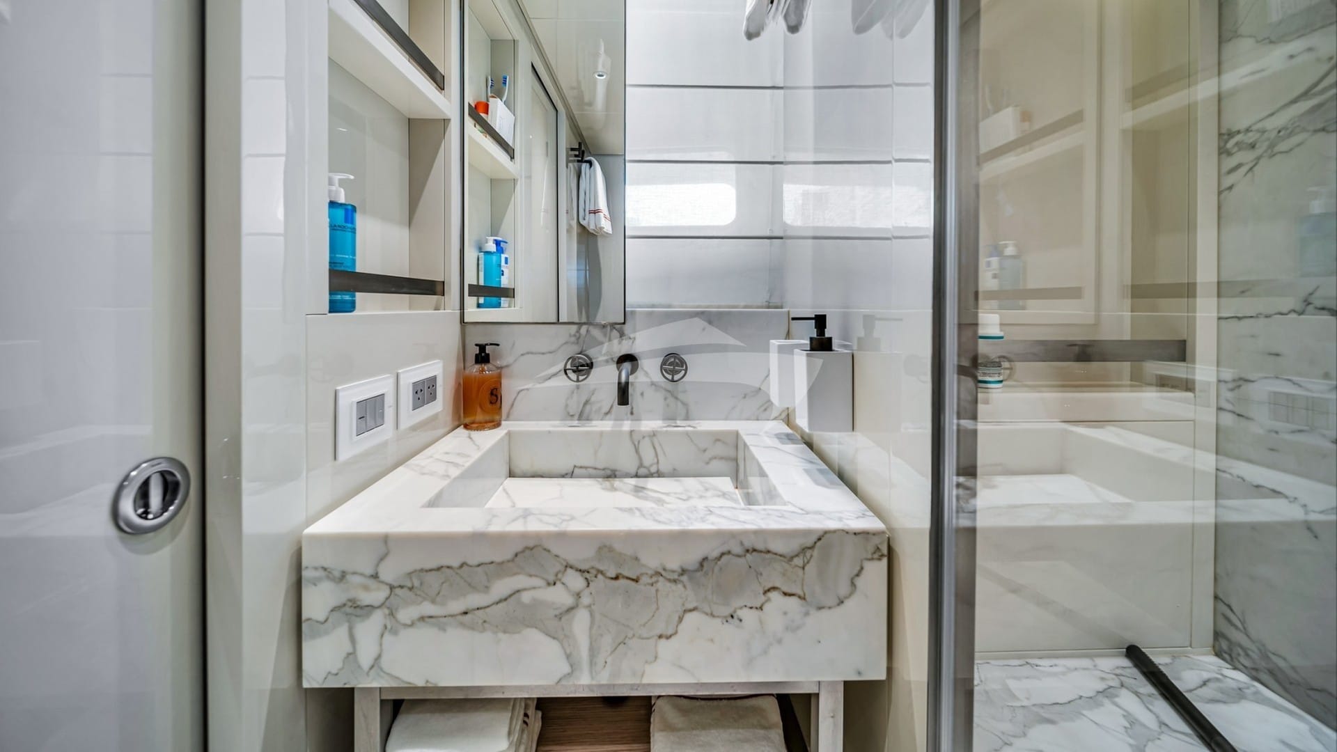 Guest Double Bathroom