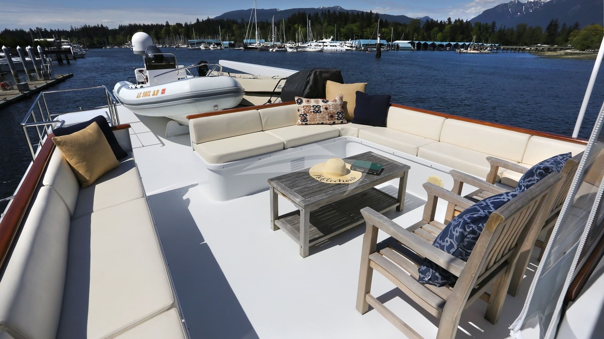 Top Deck - Outdoor Seating