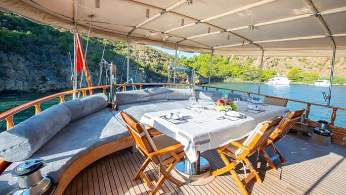 ROS MARE 27m motor yacht charter, photo 5