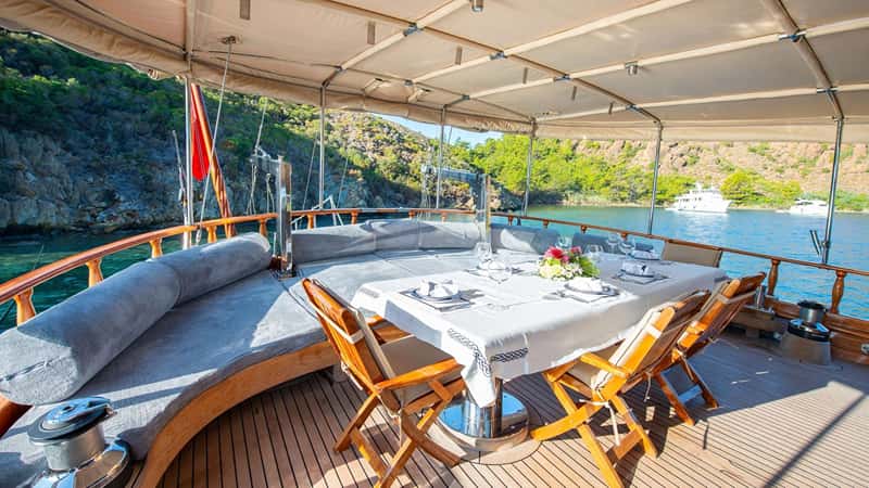 ROS MARE 27m motor yacht charter, photo 5