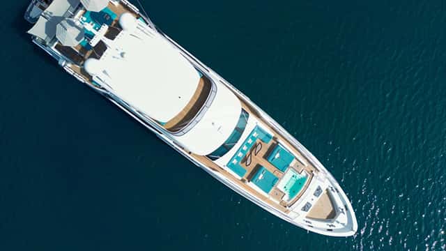 CHARADE yacht charter photo 2