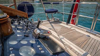 MALIZIA 25m sailing yacht charter, photo 10