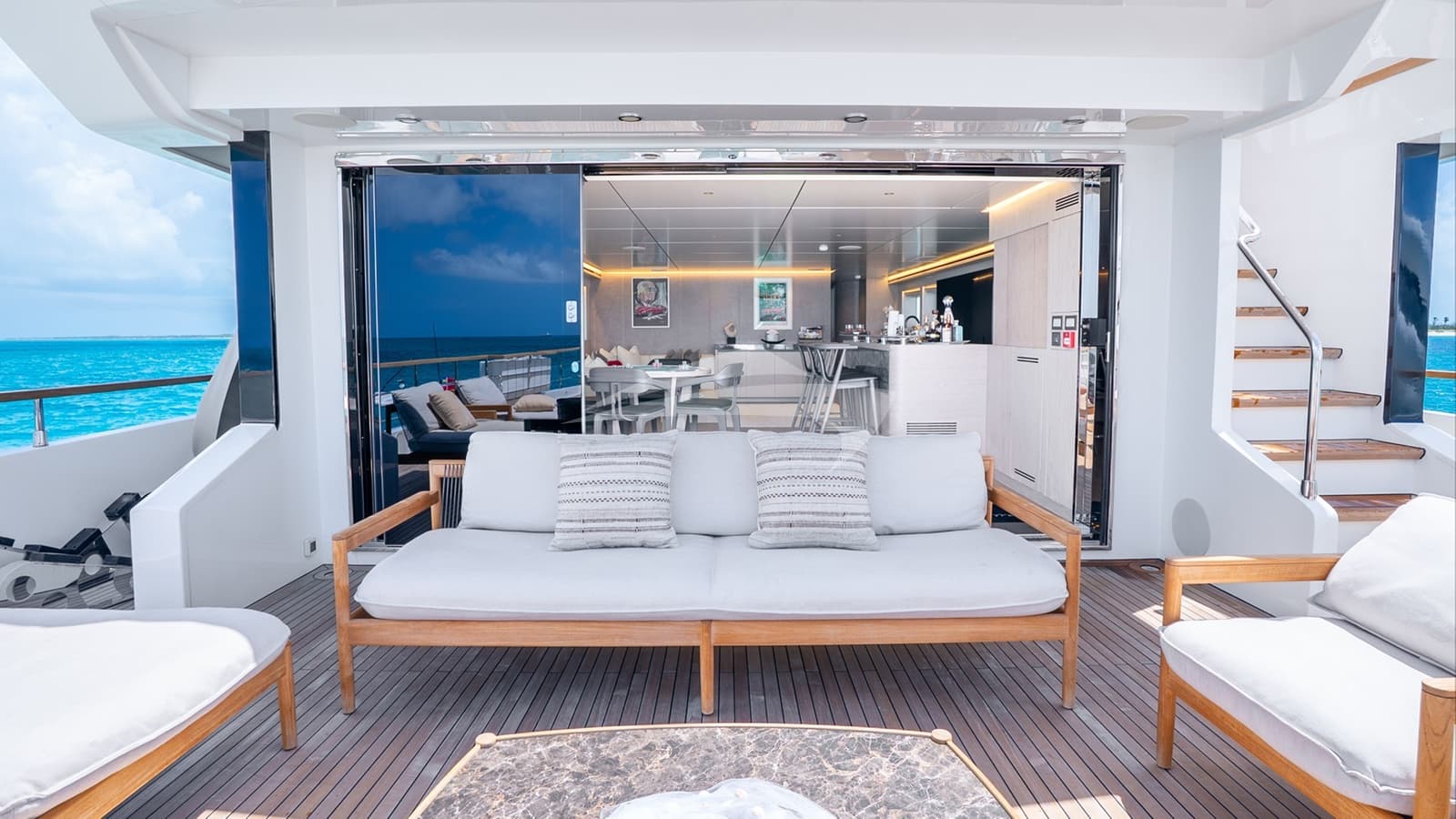 EAU LA LA, photo from the yacht portfolio 22