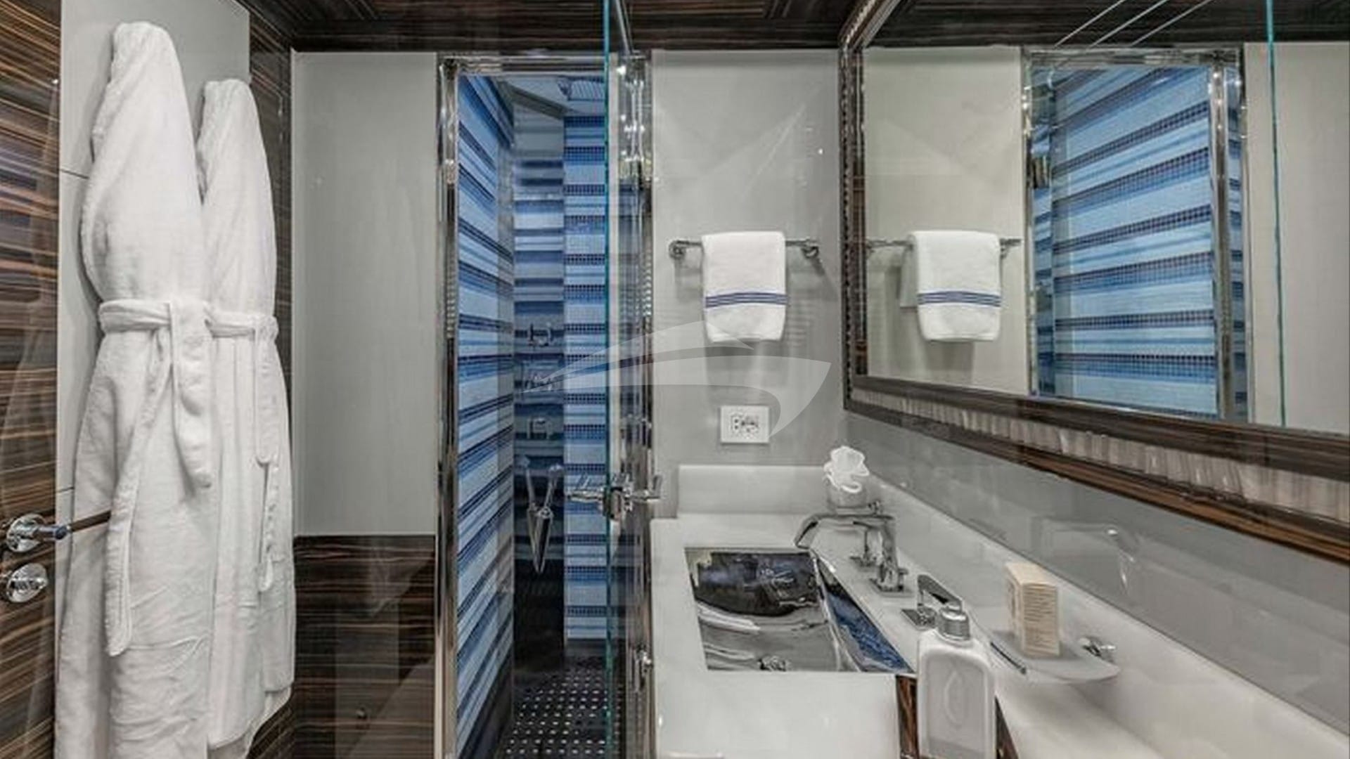 Guest Bathroom 3