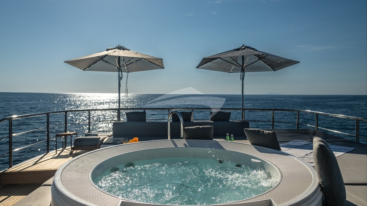 Jacuzzi Deck