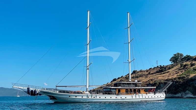 CAUSTIC 40m motor yacht charter