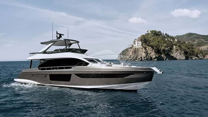 AGLAYA 20m motor yacht charter, photo 3