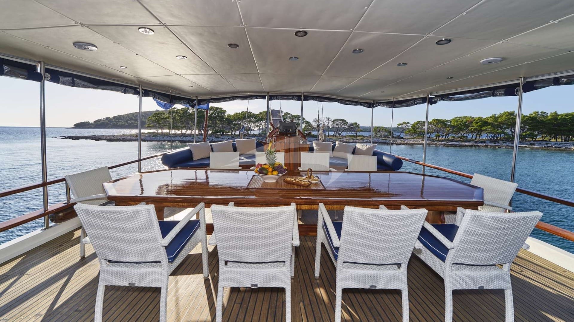 Aft Deck Dining