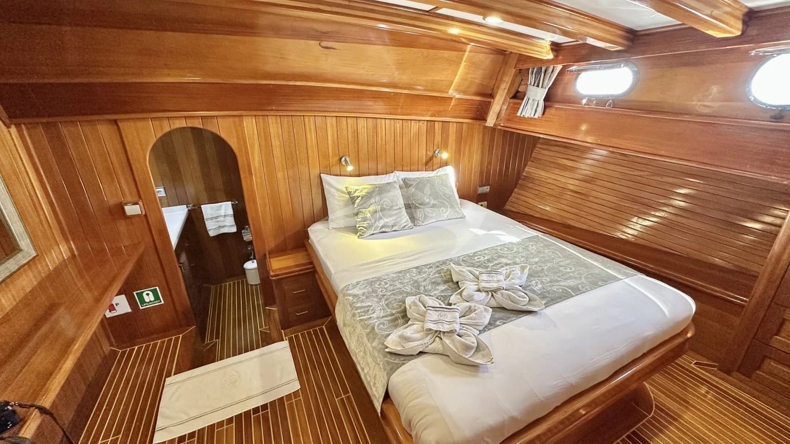 PARSS, photo from the yacht portfolio 23