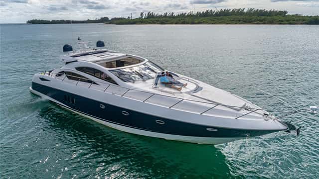 AQUAHOLIC yacht charter photo 3