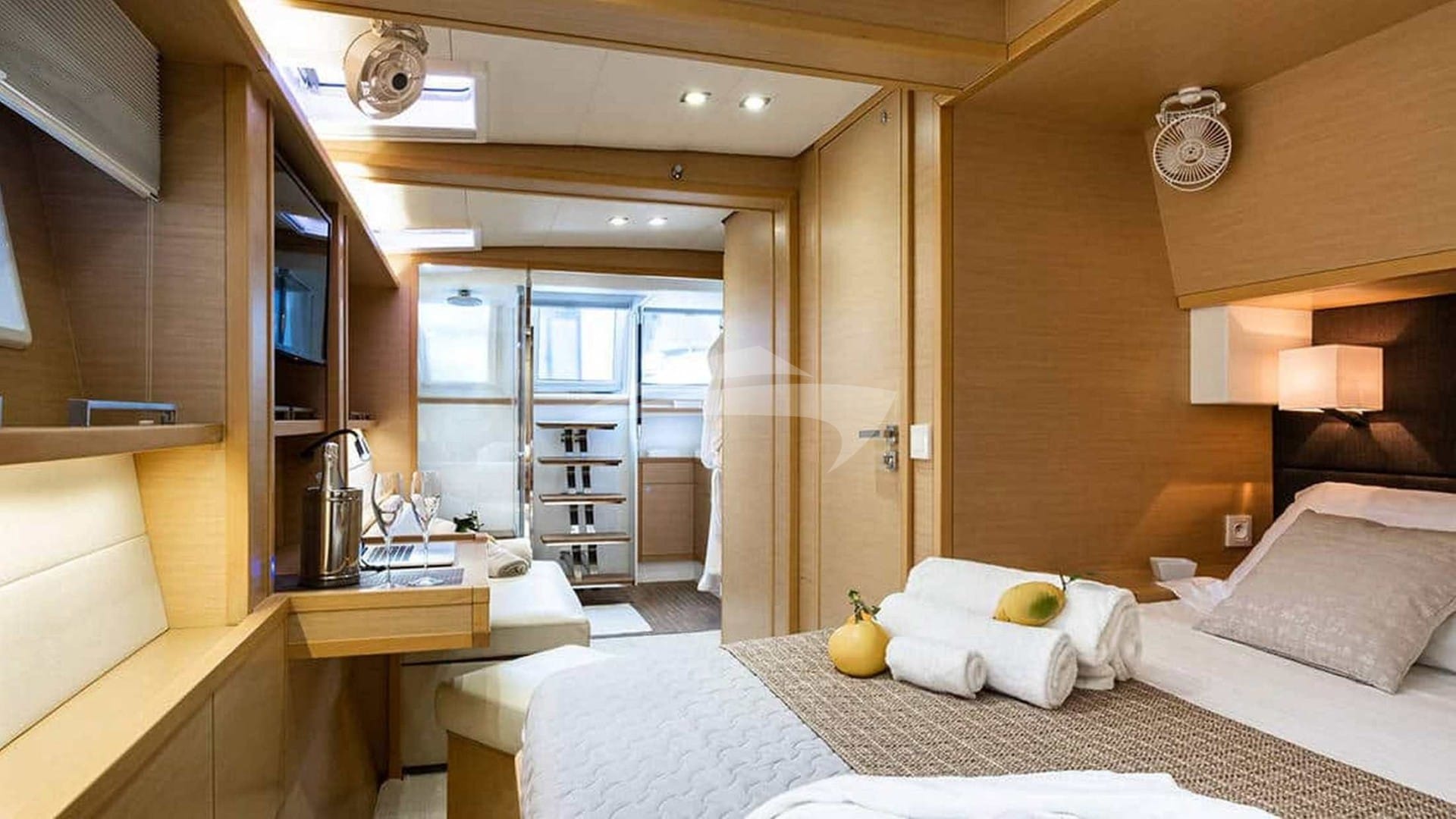 Master Cabin - Aft Right Cabin 3