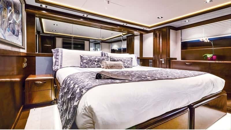 VIVIERAE II 30m motor yacht charter, photo 9