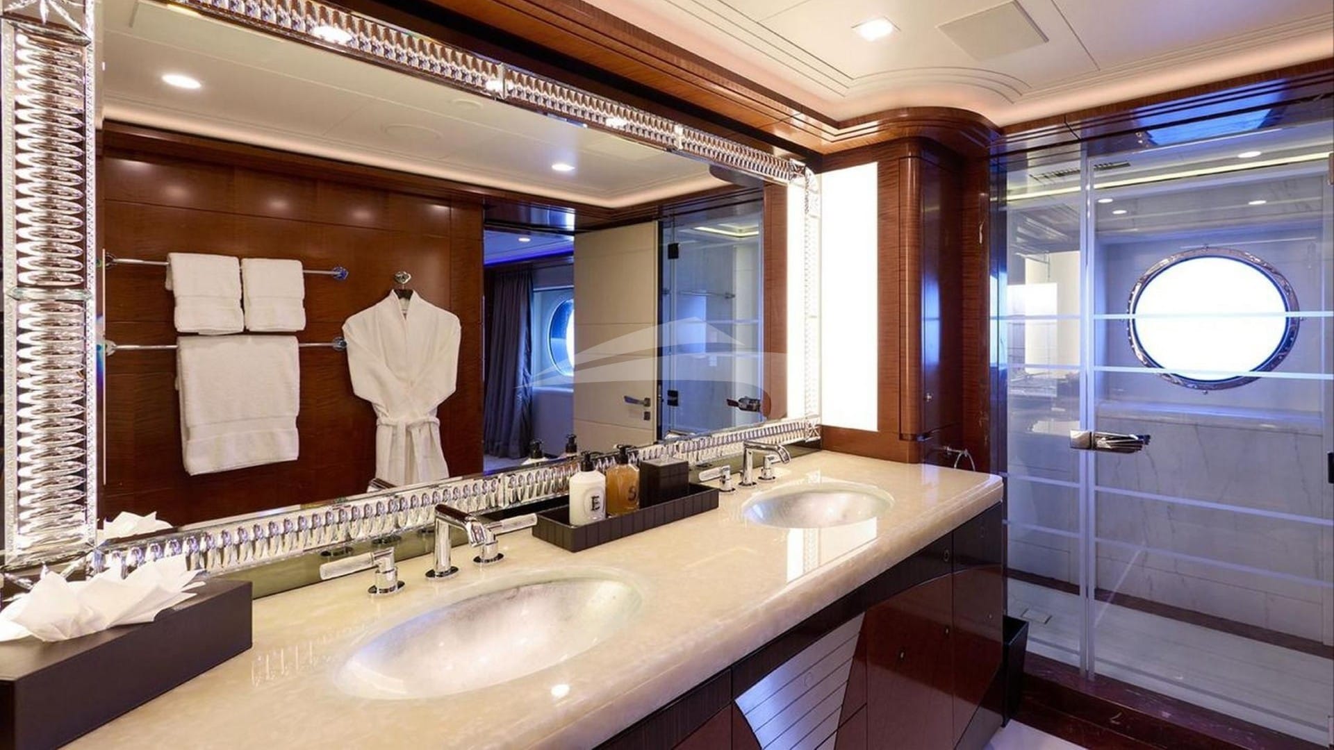 Double Cabin Bathroom