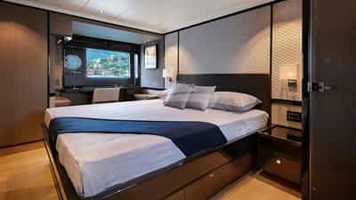 Guest cabin