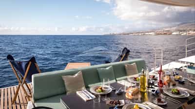 Alfresco dining