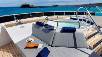 Sun deck jacuzzi