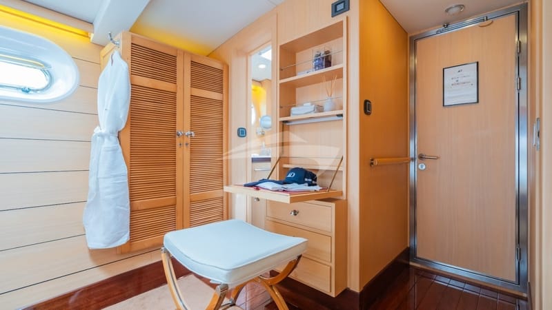All staterooms enjoy a dresser