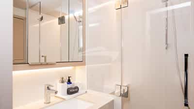 12_Ensuite_Heads