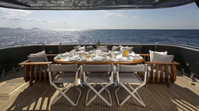 Al Fresco Dining