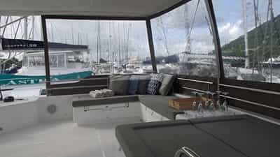 Flybridge Bar