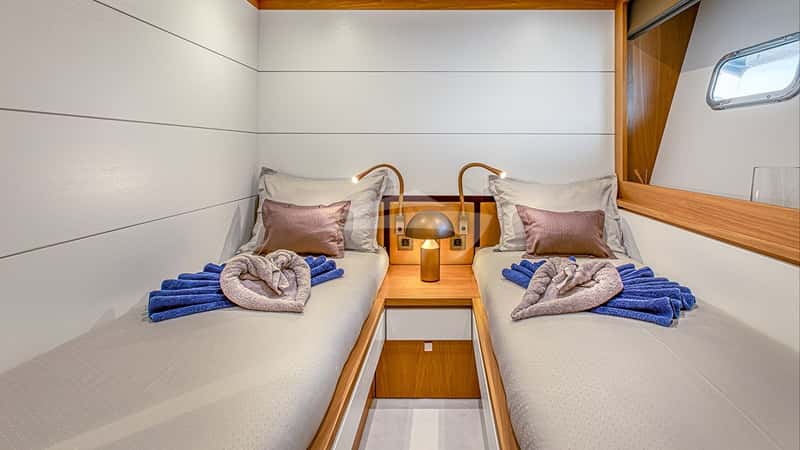 MILLESIME 37m motor yacht charter, photo 5