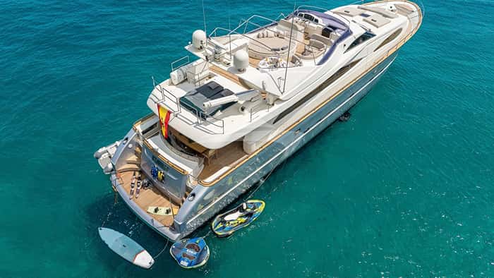 KIAWAH II 30m motor yacht charter, photo 5