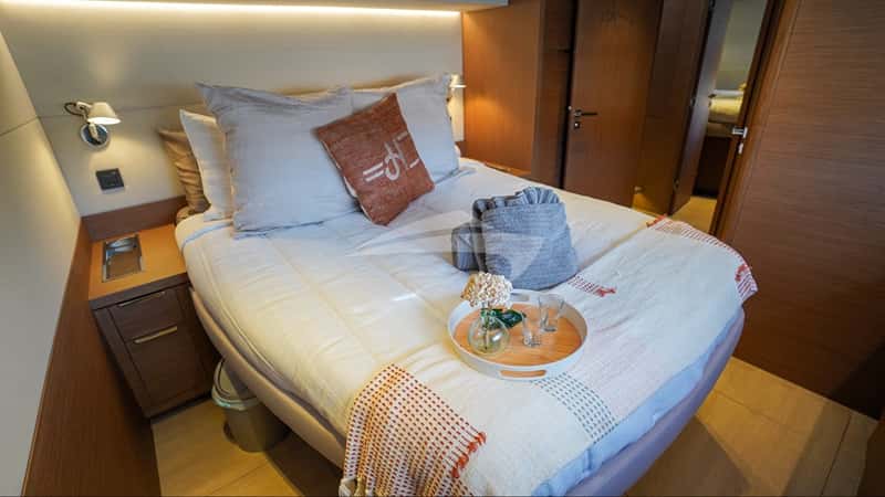 JUSTIFIED HORIZONS 20m sailing yacht charter, photo 5