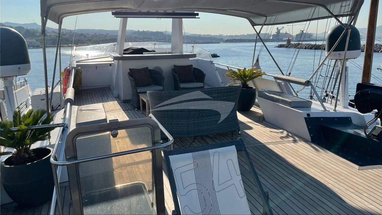 SEA_SEVEN_Admiral_25_yacht_charter_007