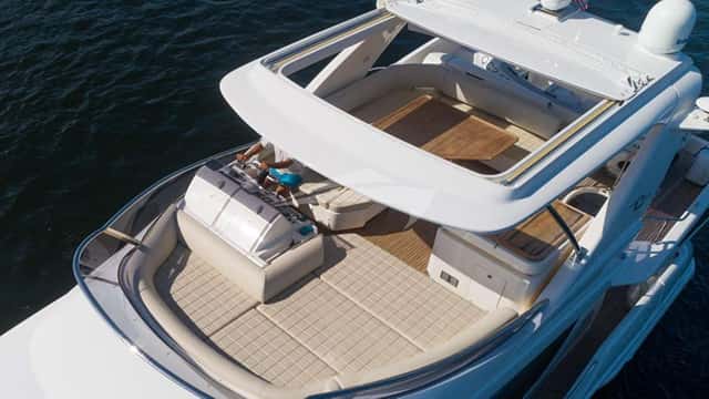 LUPO yacht charter photo 2