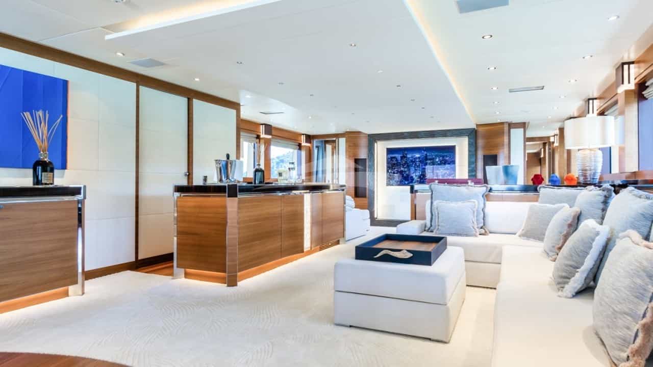 Main saloon