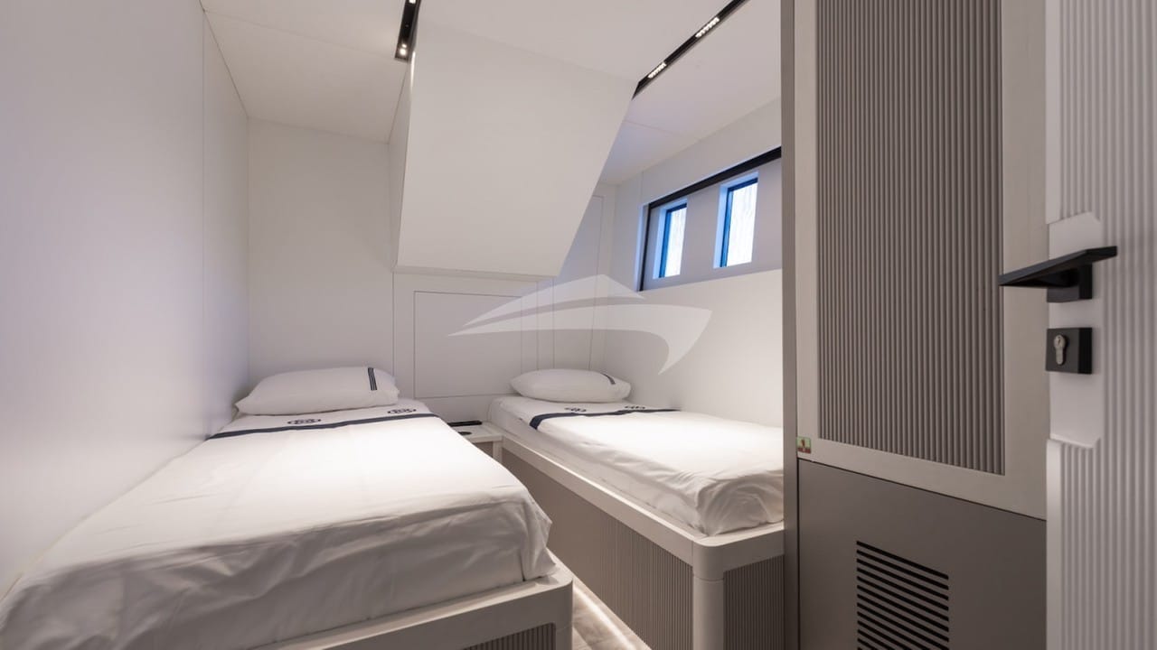 Twin guest stateroom