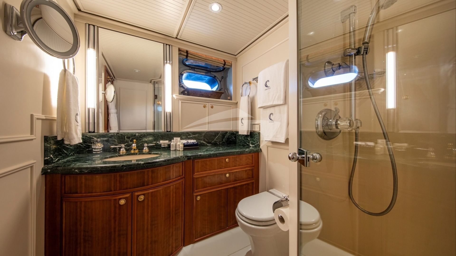 VIP Cabin Bathroom