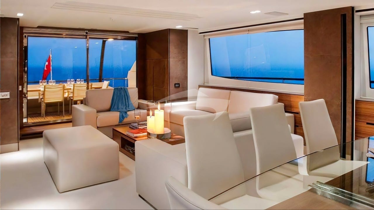 Main saloon with formal dining